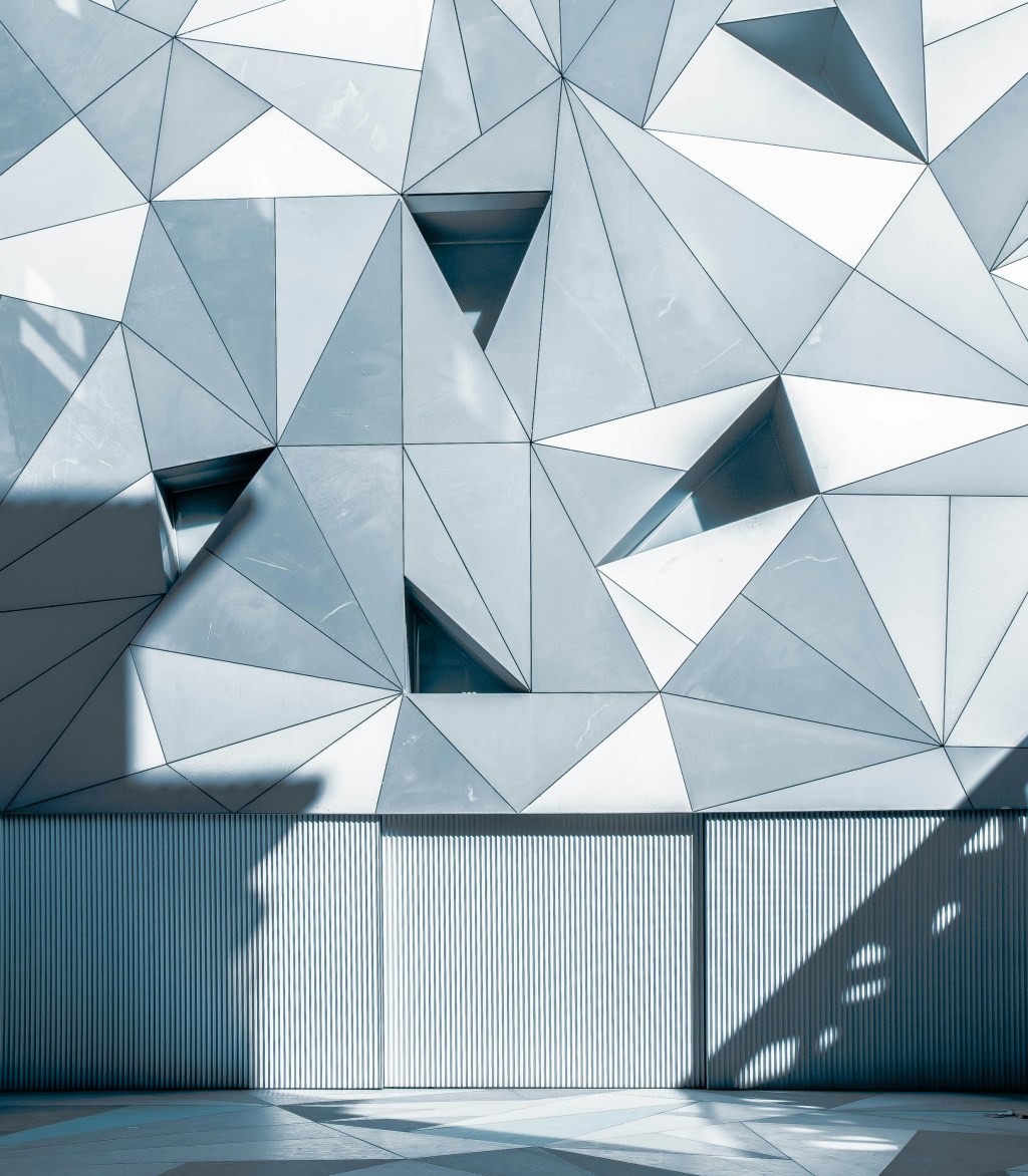 Indeterminacy, infinity, and&nbsp;participation